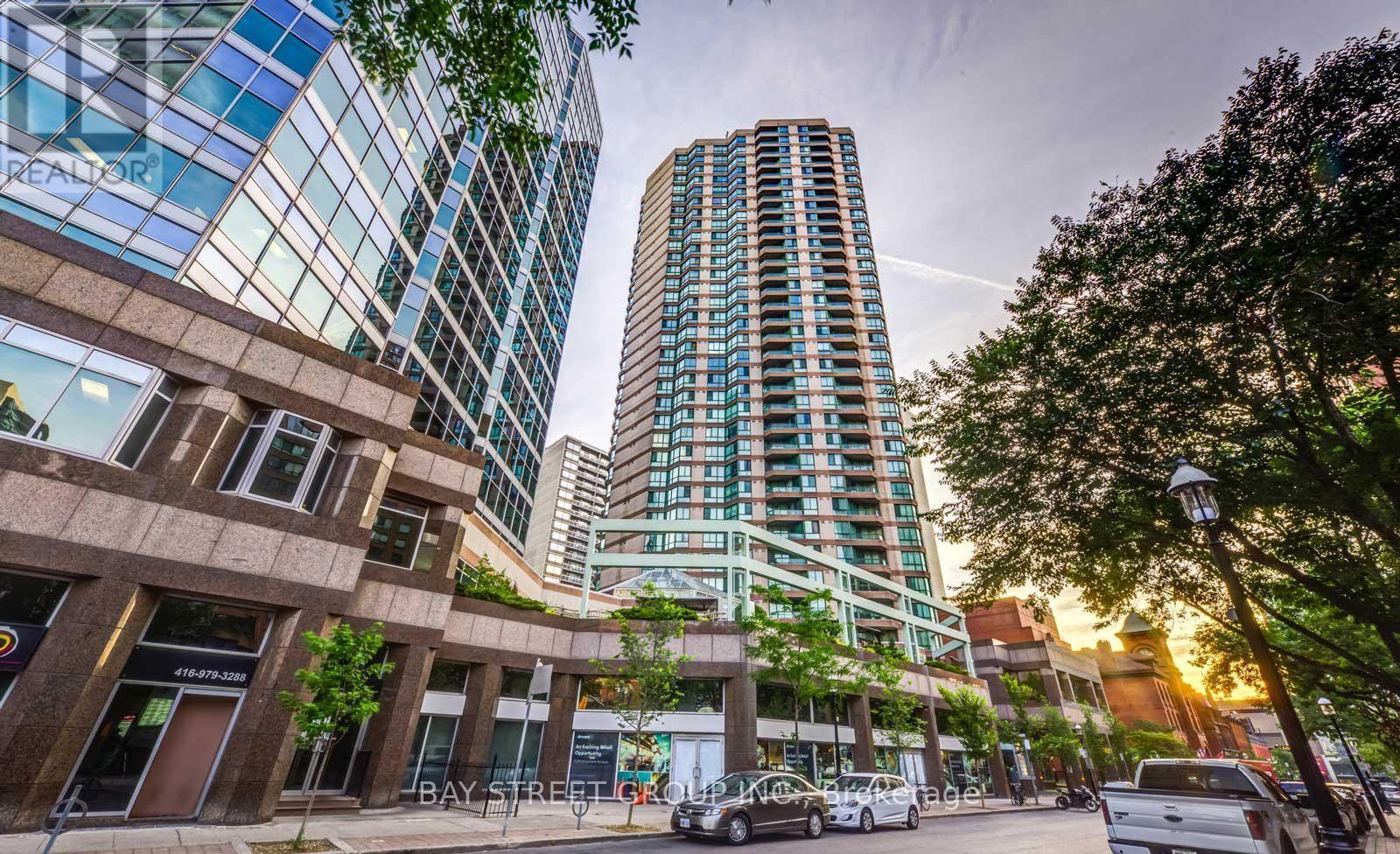 2200 - 38 ELM STREET, Toronto, Ontario