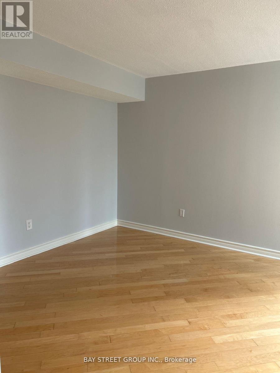 2200 - 38 Elm Street, Toronto, Ontario  M5G 2K5 - Photo 10 - C13410384