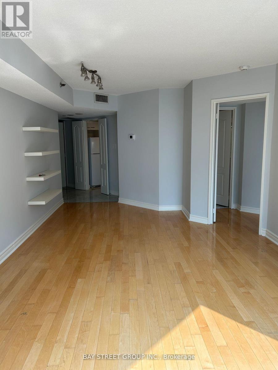 2200 - 38 Elm Street, Toronto, Ontario  M5G 2K5 - Photo 6 - C13410384