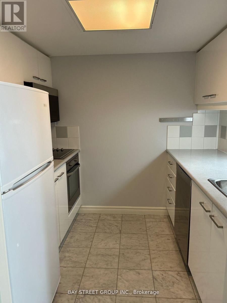 2200 - 38 Elm Street, Toronto, Ontario  M5G 2K5 - Photo 9 - C13410384