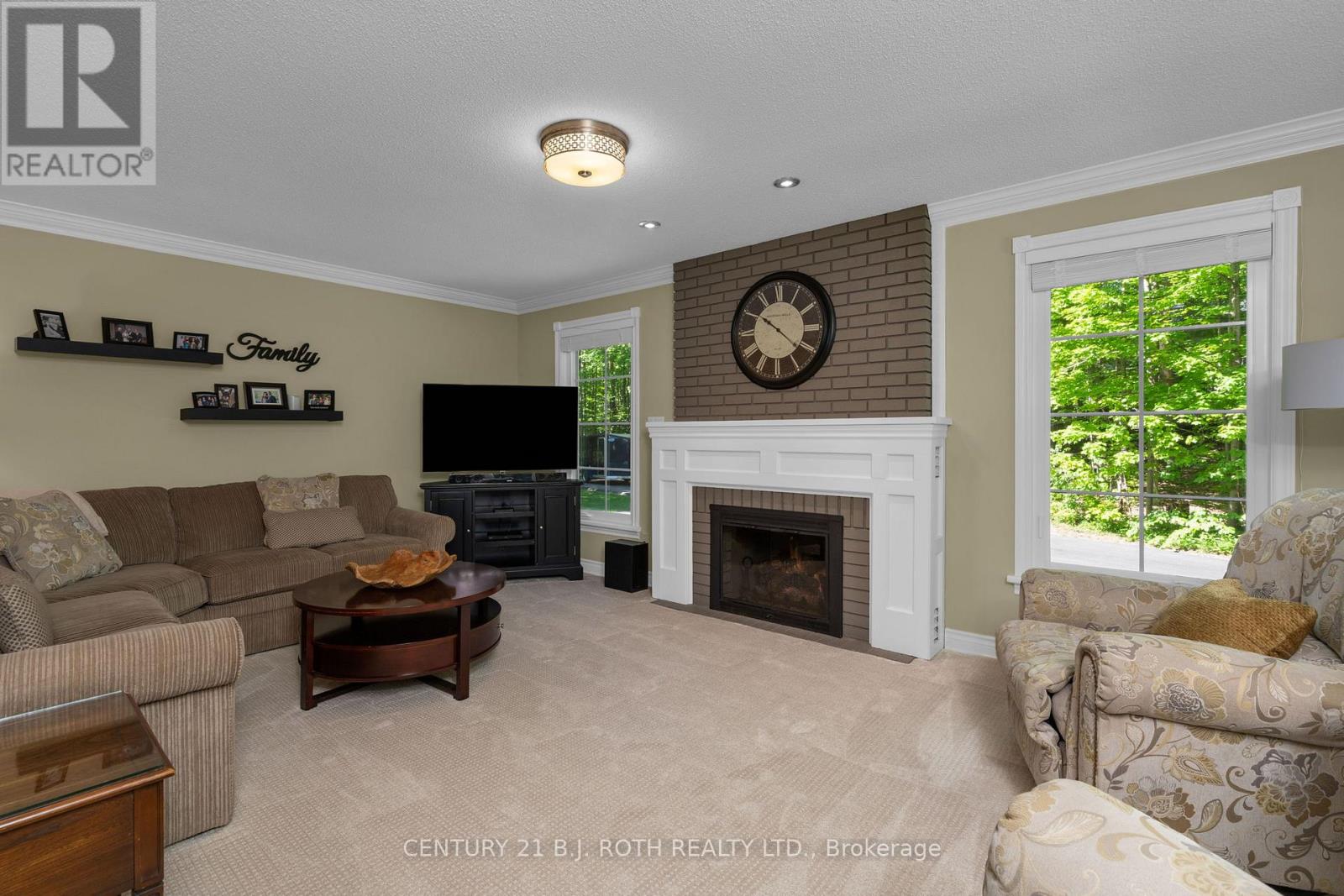 1897 Marchmont Road, Severn, Ontario  L3V 6H2 - Photo 4 - S12994472