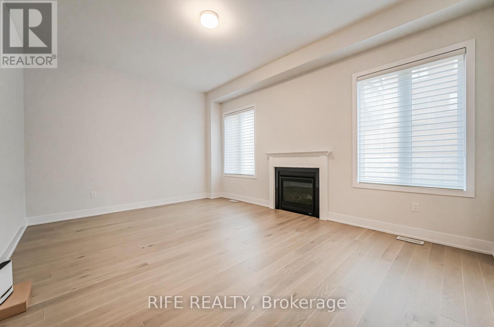 177 Sikura Circle, Aurora, Ontario  L4G 3Z1 - Photo 12 - N13410366