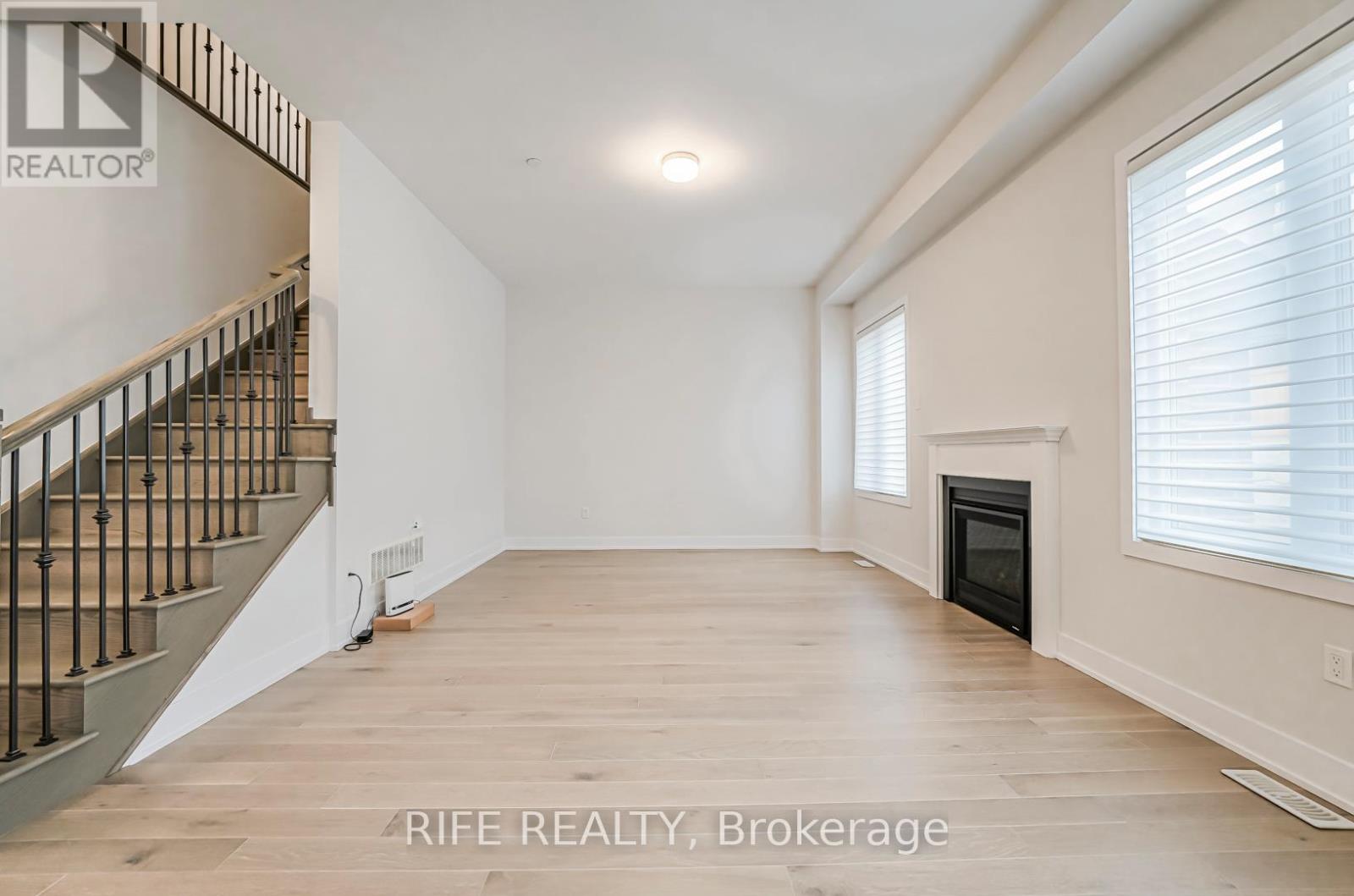 177 Sikura Circle, Aurora, Ontario  L4G 3Z1 - Photo 13 - N13410366