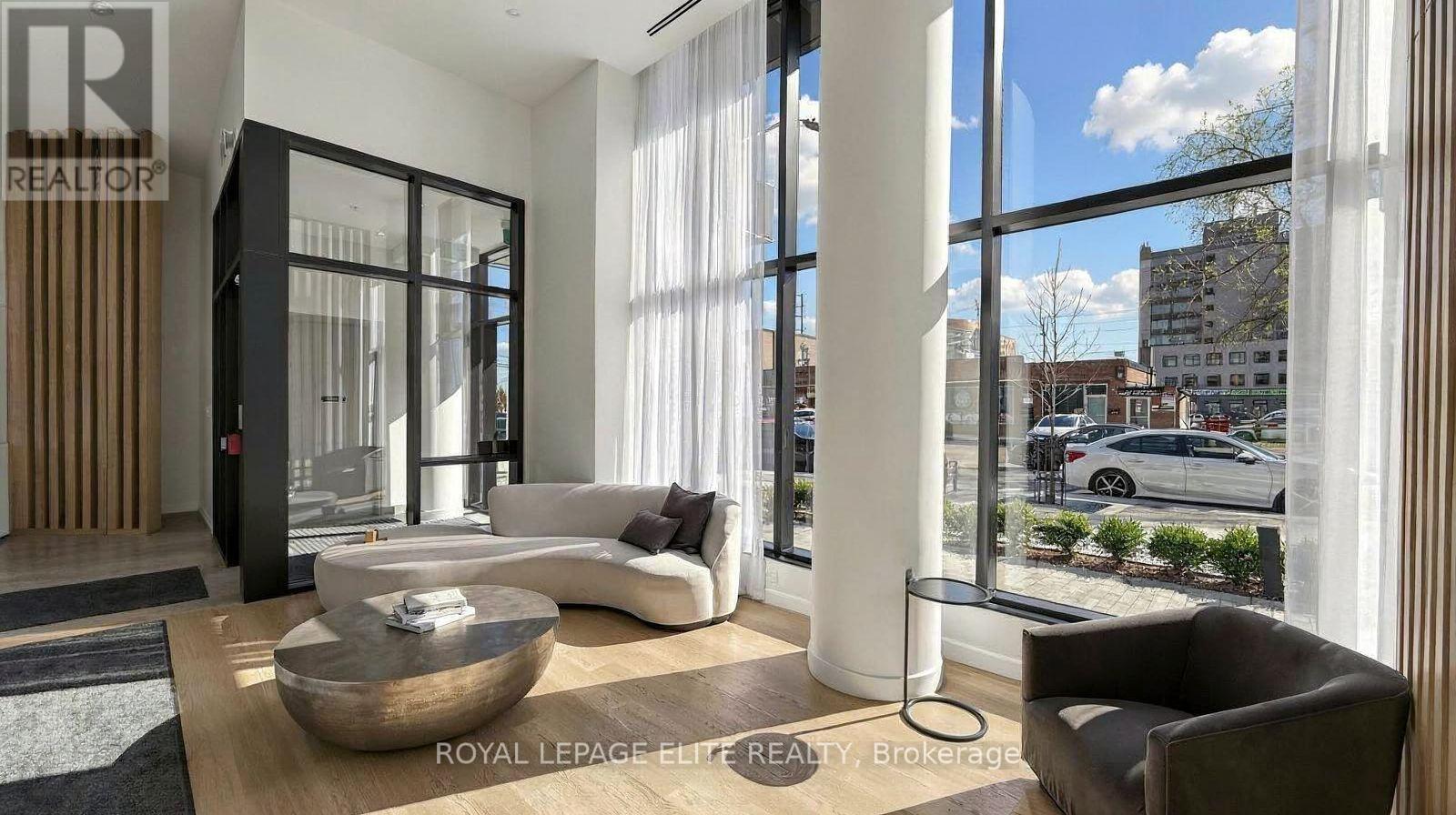 212 - 3009 Novar Road, Mississauga, Ontario  L5B 0P9 - Photo 3 - W13410350