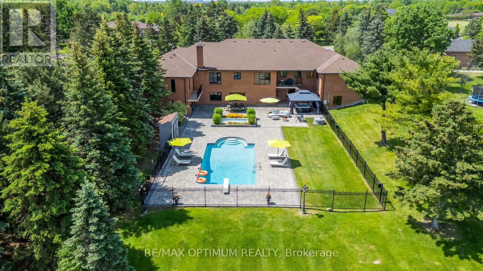 37 Fenton Way, Brampton, Ontario  L6P 0P4 - Photo 47 - W13410354