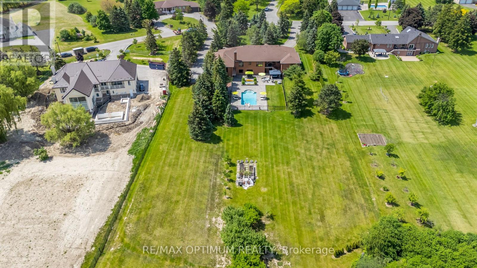 37 Fenton Way, Brampton, Ontario  L6P 0P4 - Photo 48 - W13410354