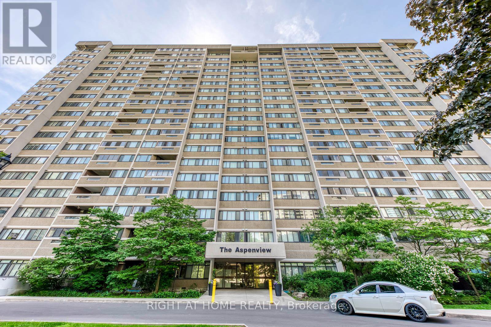 607 - 50 Elm Drive E, Mississauga, Ontario  L5A 3X2 - Photo 2 - W13410392