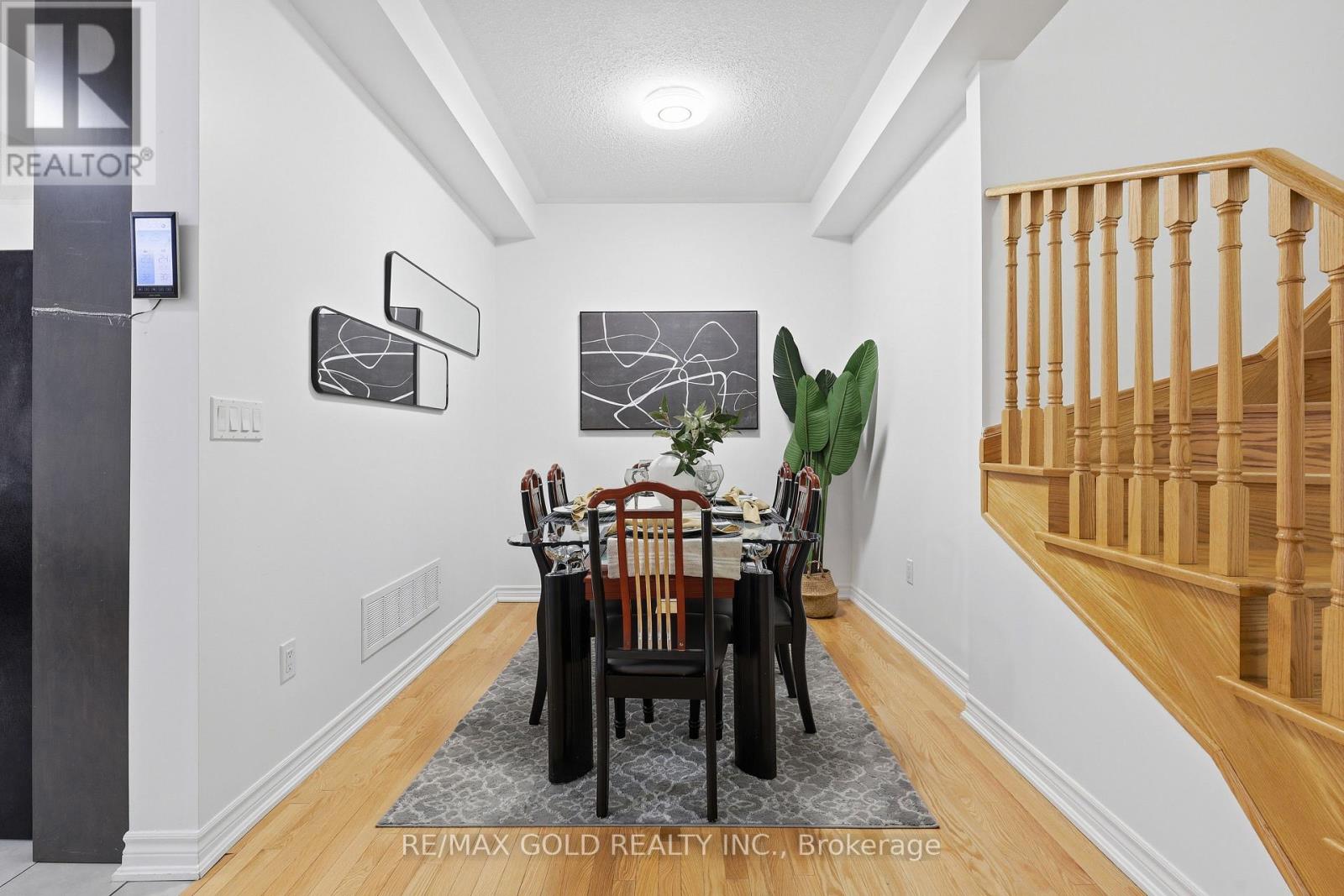 43 Hatton Court, Brampton, Ontario  L6Y 5T5 - Photo 12 - W13410394