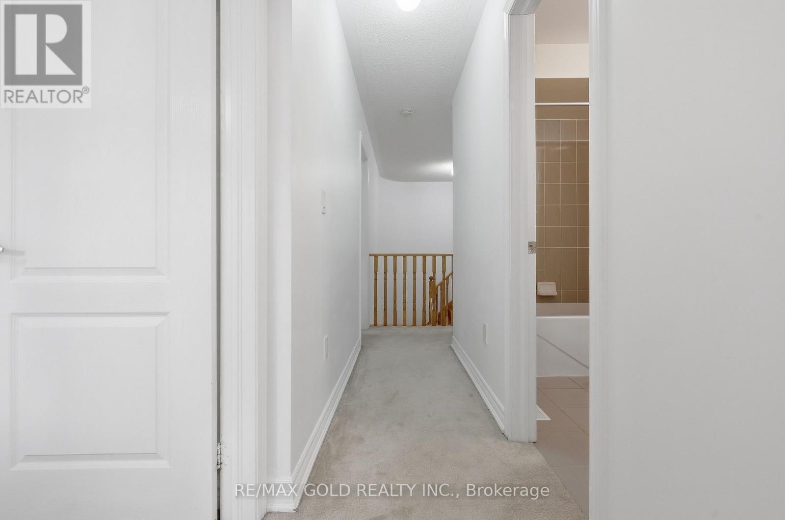 43 Hatton Court, Brampton, Ontario  L6Y 5T5 - Photo 14 - W13410394