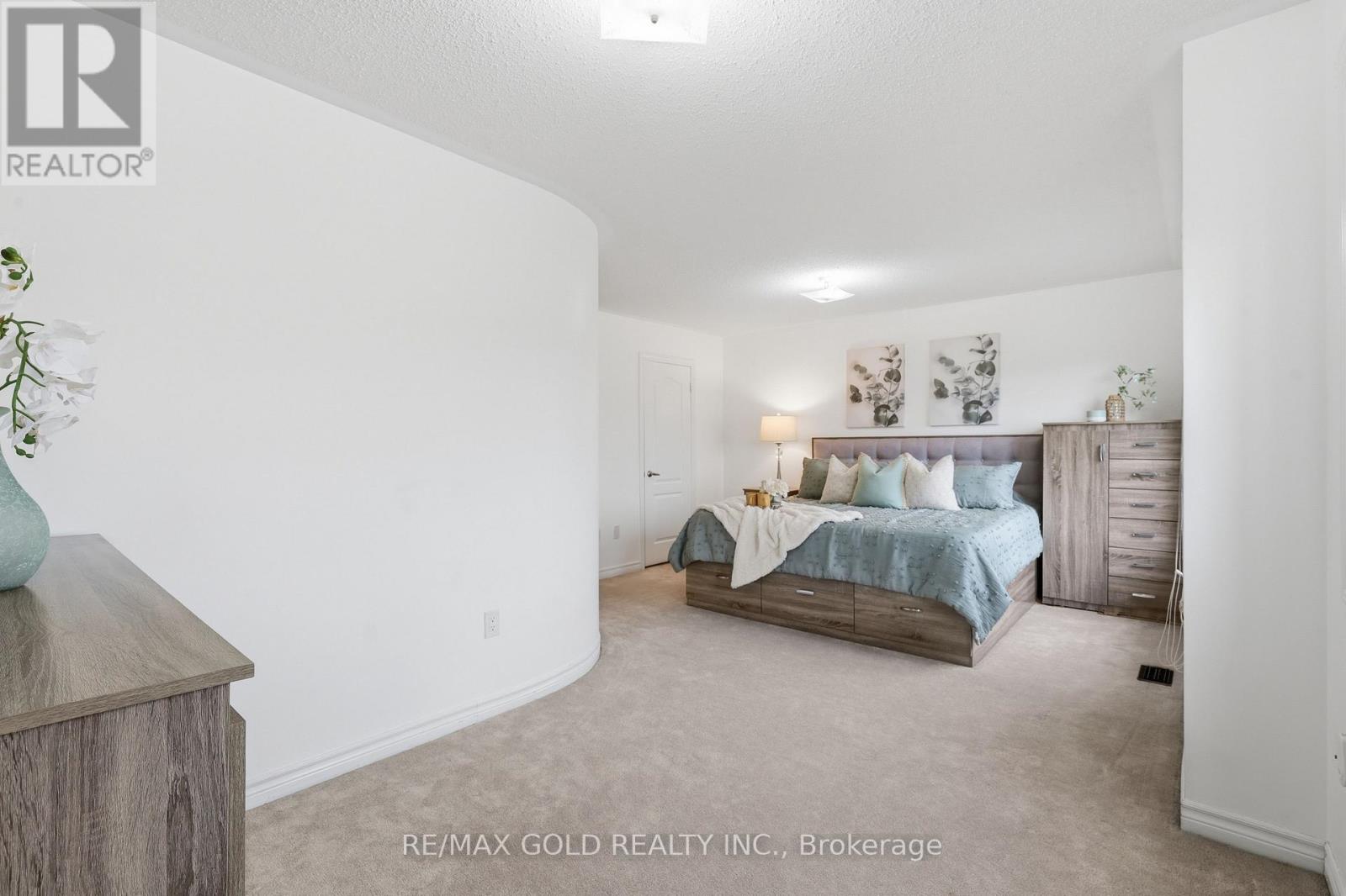 43 Hatton Court, Brampton, Ontario  L6Y 5T5 - Photo 20 - W13410394