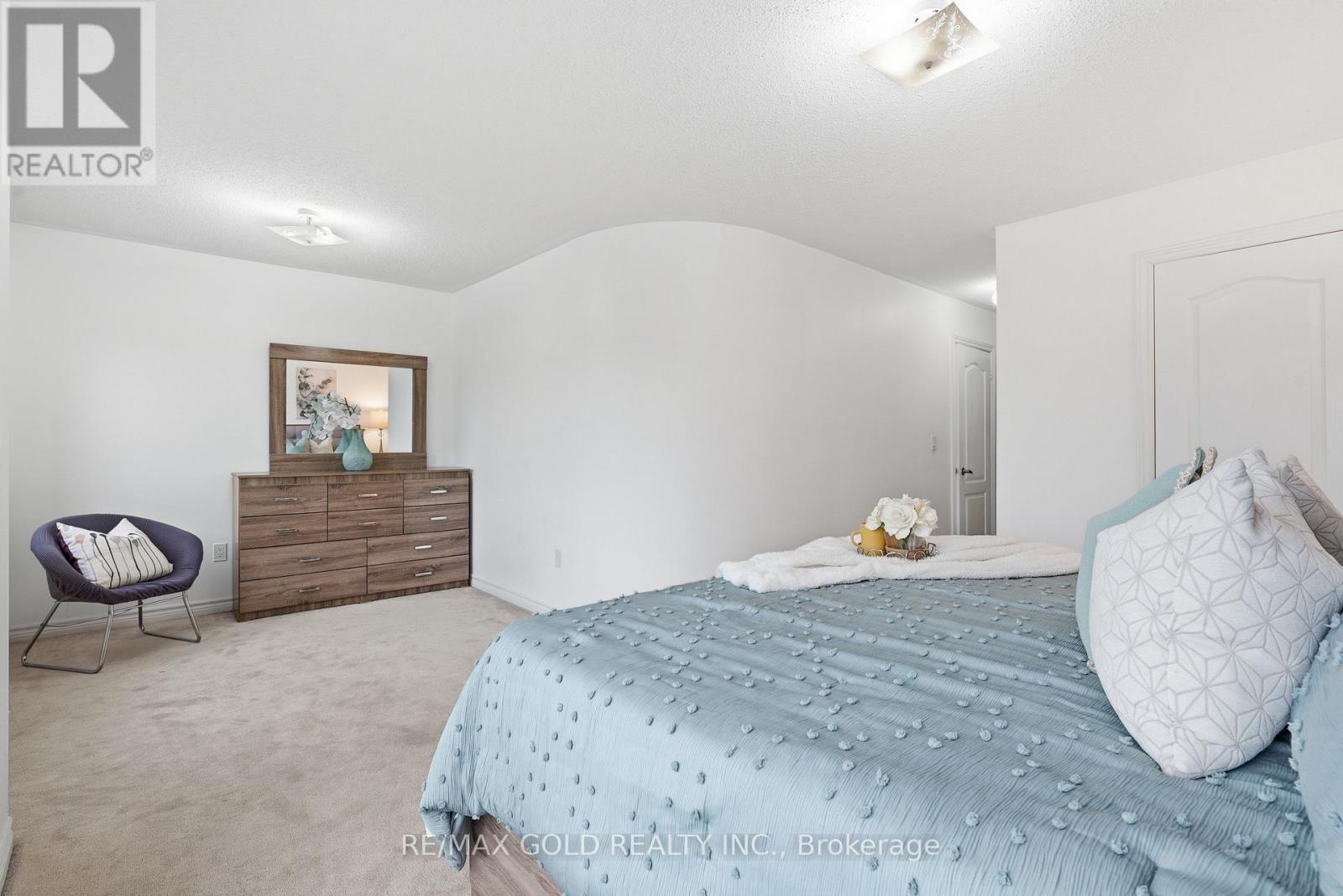 43 Hatton Court, Brampton, Ontario  L6Y 5T5 - Photo 21 - W13410394