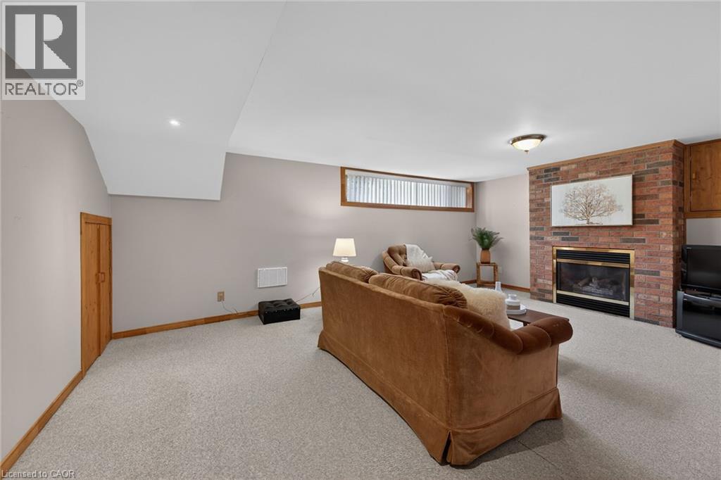 40 Bermuda Court, Hamilton, Ontario  L9C 2J8 - Photo 28 - 40834617