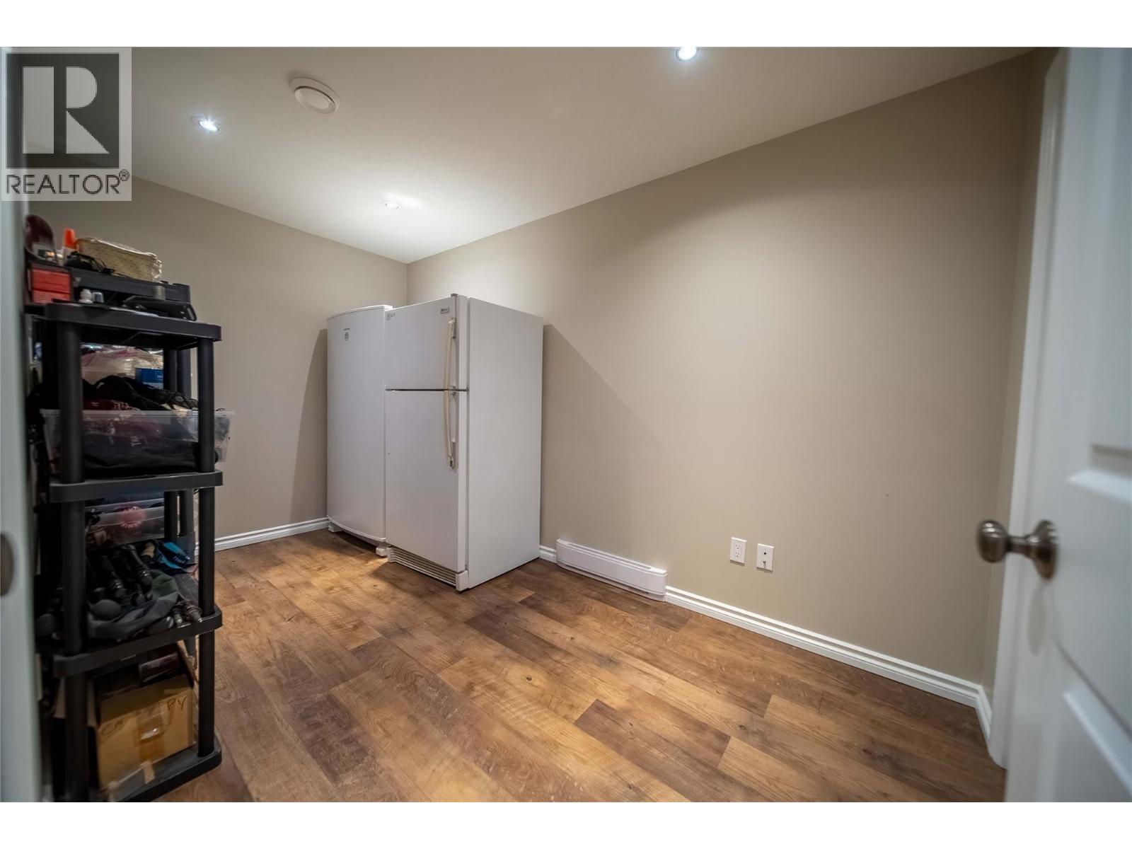 211 26th Avenue S, Cranbrook, British Columbia V1C 3J2 - Photo 40 - 10390254