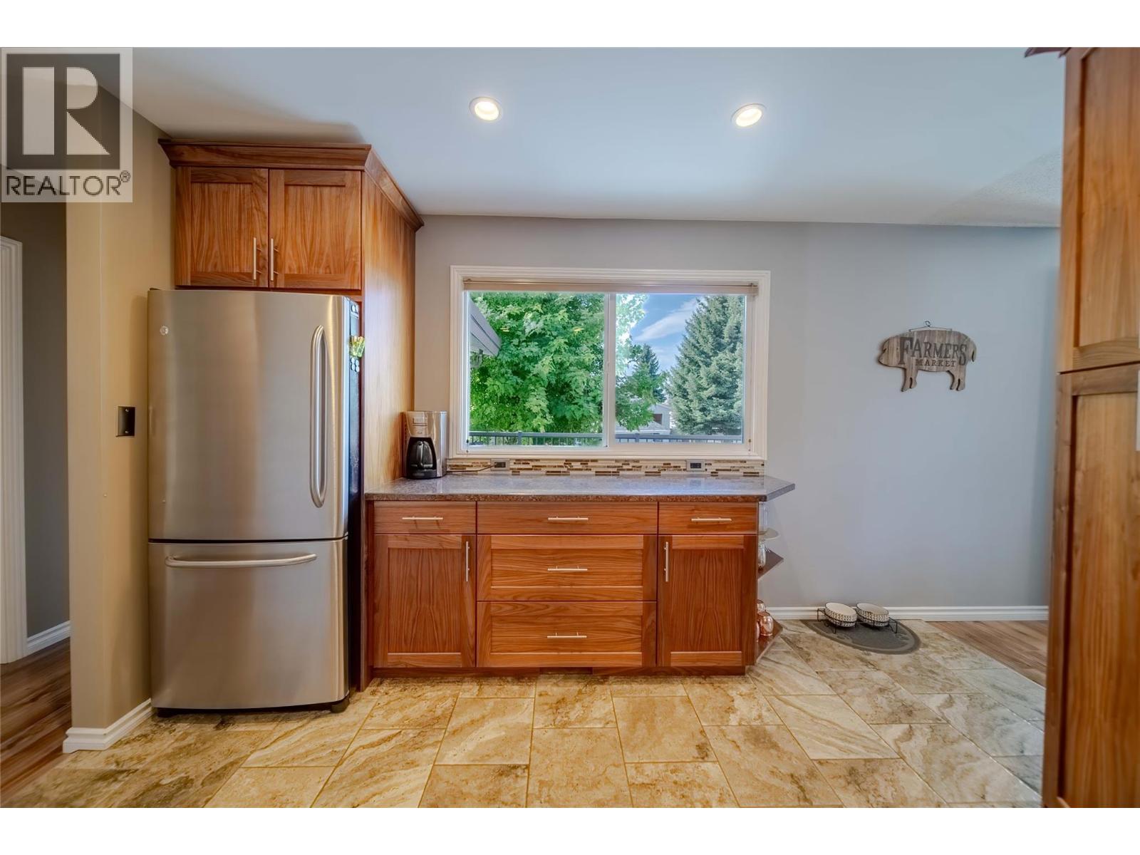 211 26th Avenue S, Cranbrook, British Columbia V1C 3J2 - Photo 19 - 10390254