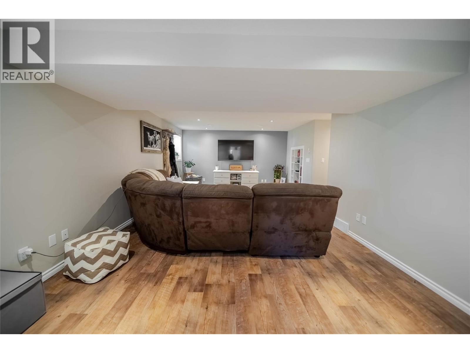 211 26th Avenue S, Cranbrook, British Columbia V1C 3J2 - Photo 31 - 10390254