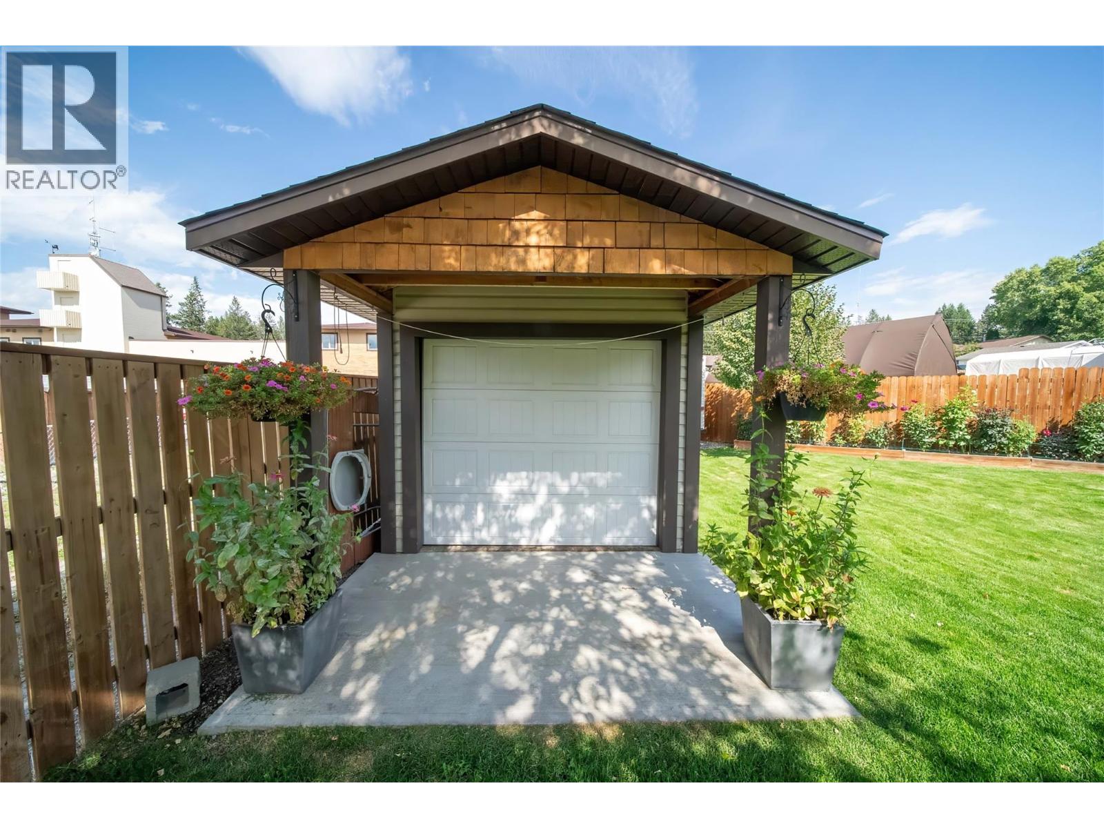 211 26th Avenue S, Cranbrook, British Columbia V1C 3J2 - Photo 58 - 10390254
