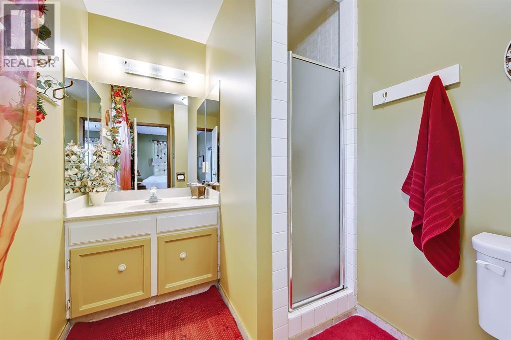75 Anatapi Lane SW, Calgary, Alberta  T3H 4G2 - Photo 28 - A2315892