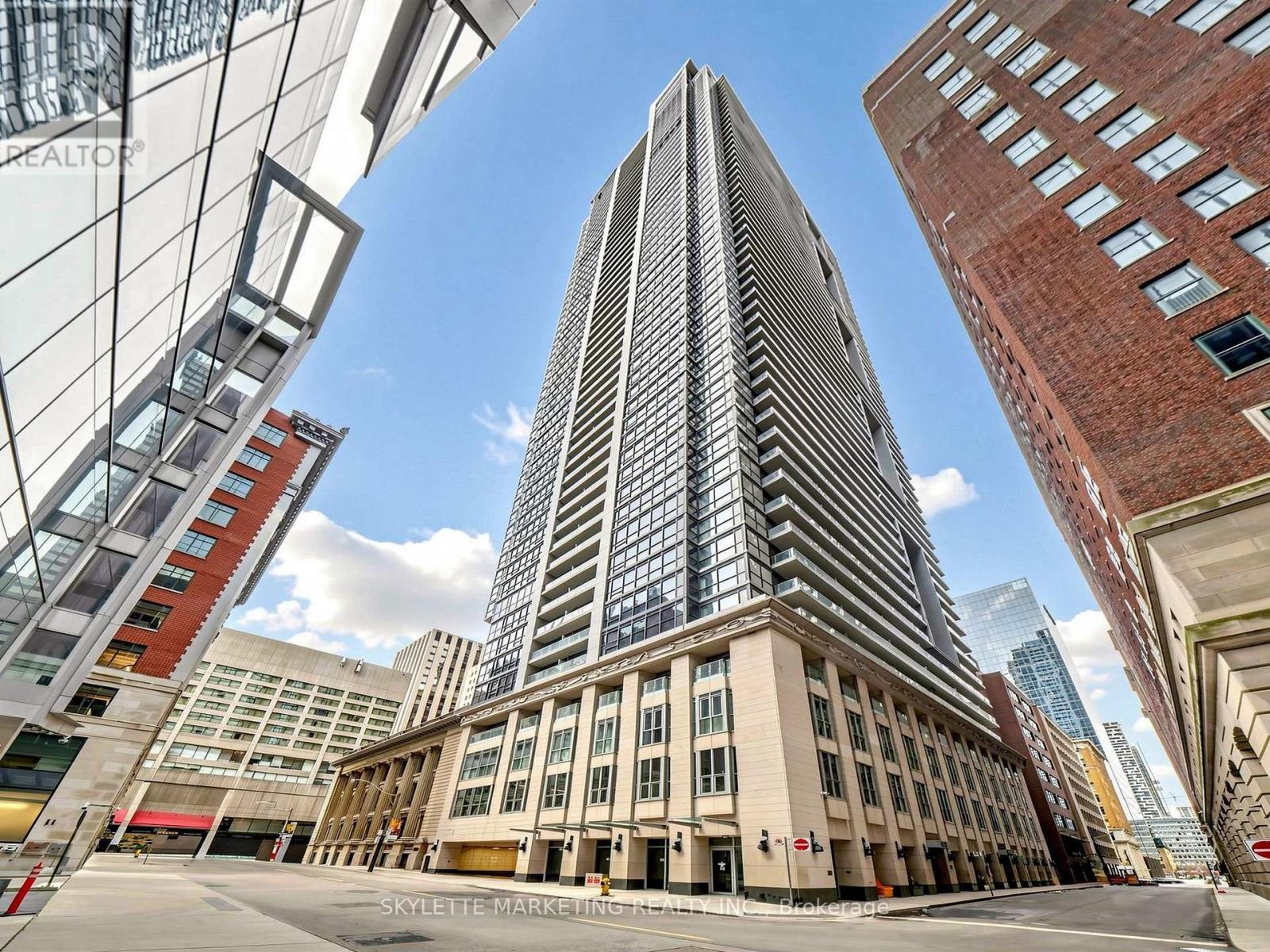2307 - 70 TEMPERANCE STREET, Toronto, Ontario