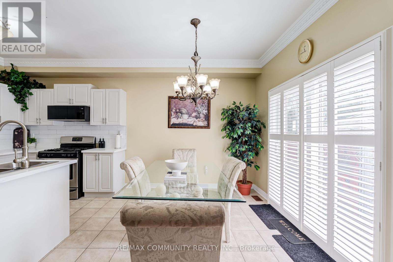 96 Cindy Nicholas Drive, Toronto, Ontario  M1E 5L1 - Photo 26 - E13410482