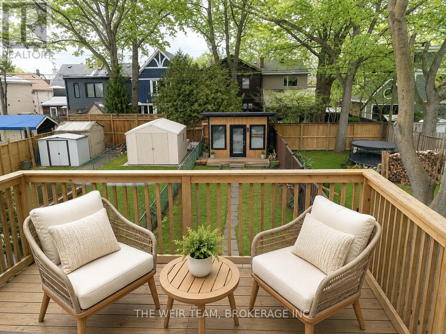 911 Woodbine Avenue, Toronto, Ontario  M4C 4B6 - Photo 16 - E13208308
