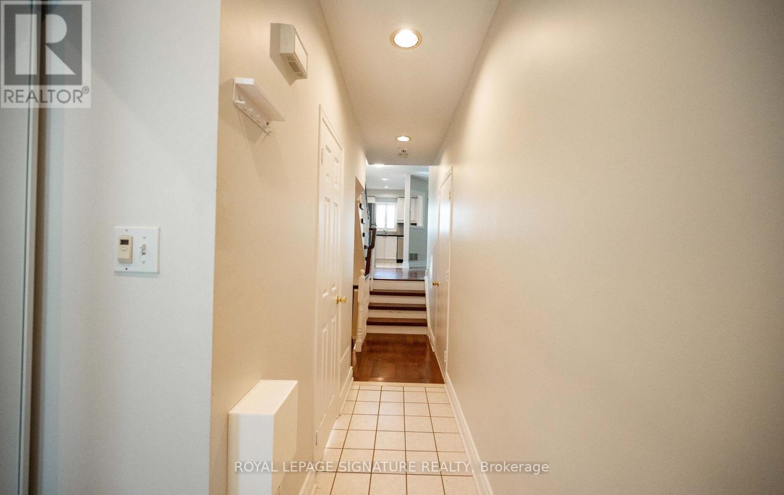 6 - 1015 Johnson Lane, Mississauga, Ontario  L5J 2P6 - Photo 5 - W13253816