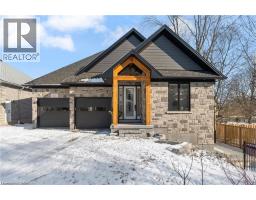 14 GORE ESTATE Court Unit# A, Ayr, Ontario