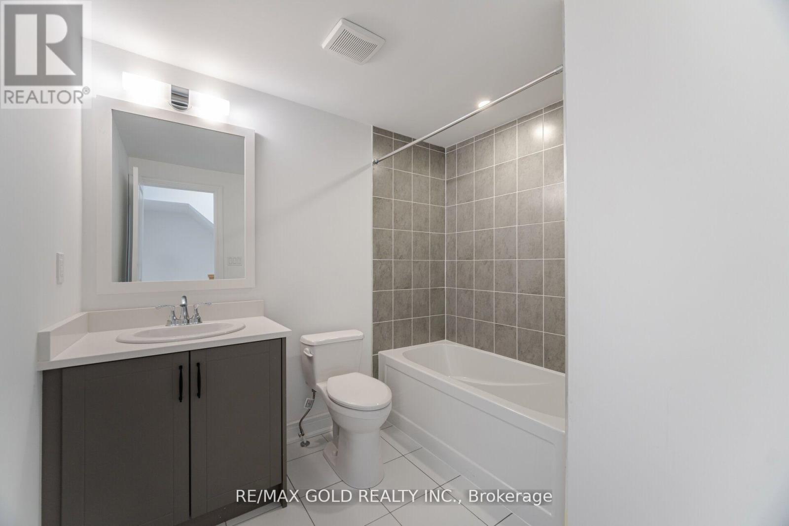 172 - 56 Lunar Crescent, Mississauga, Ontario  L5M 2R4 - Photo 16 - W13410406
