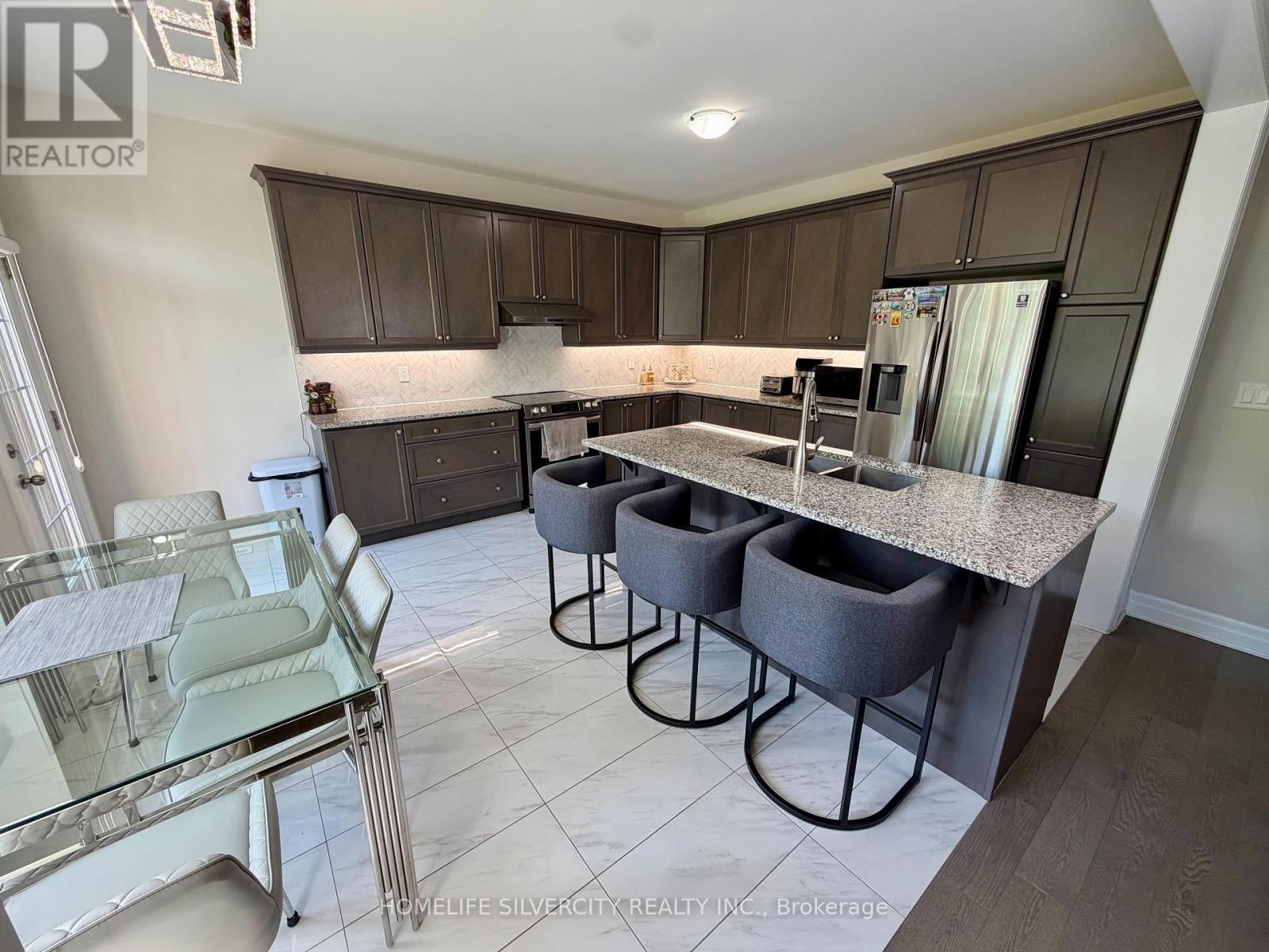 588 Queen Mary Drive, Brampton, Ontario  L7A 5H5 - Photo 11 - W13410472