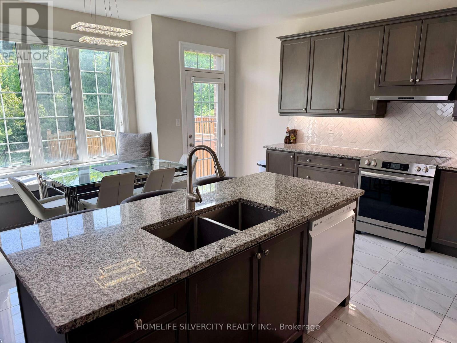 588 Queen Mary Drive, Brampton, Ontario  L7A 5H5 - Photo 13 - W13410472