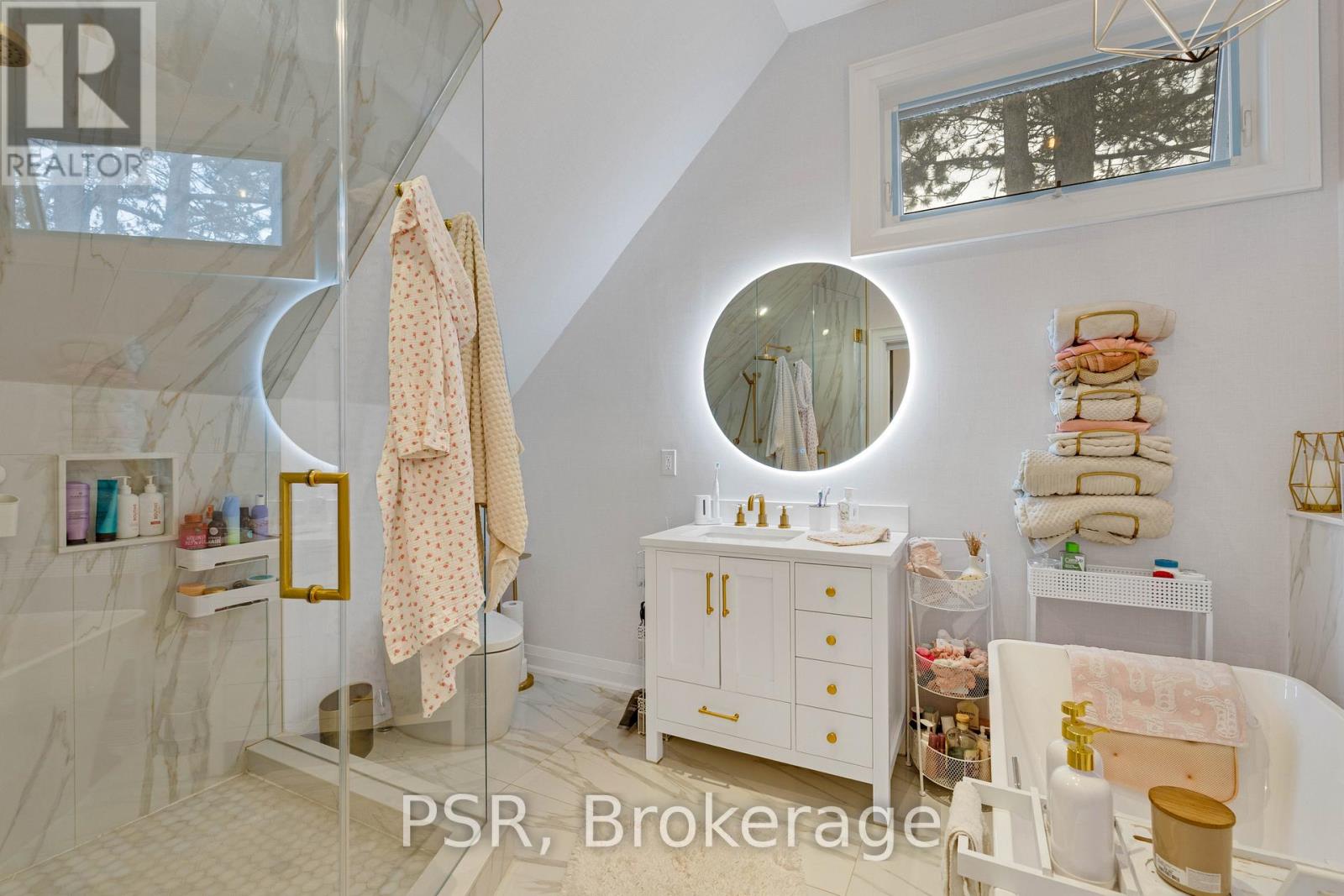 140 Ravendale Court, Vaughan, Ontario  L0J 1C0 - Photo 20 - N12843666
