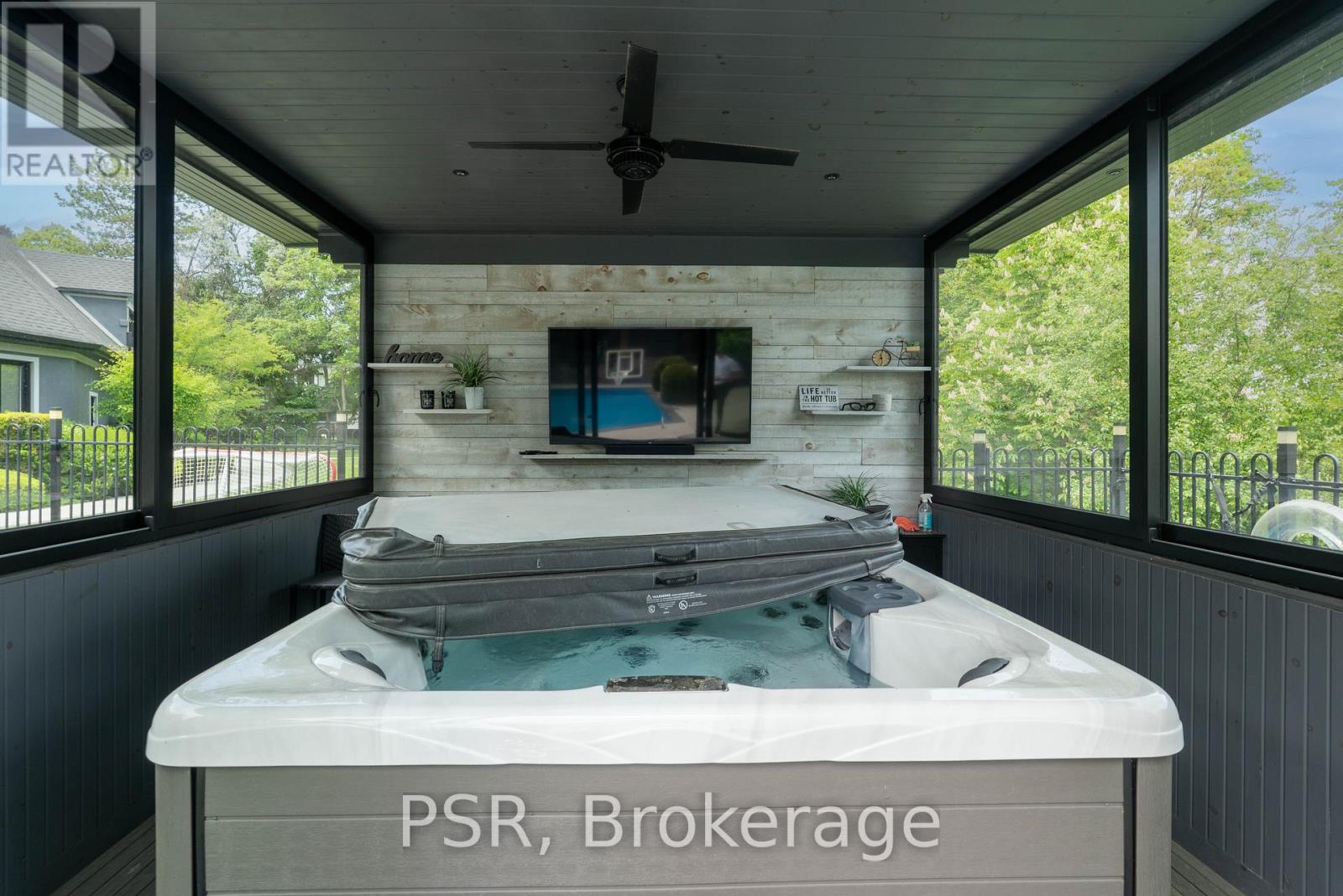 140 Ravendale Court, Vaughan, Ontario  L0J 1C0 - Photo 36 - N12843666