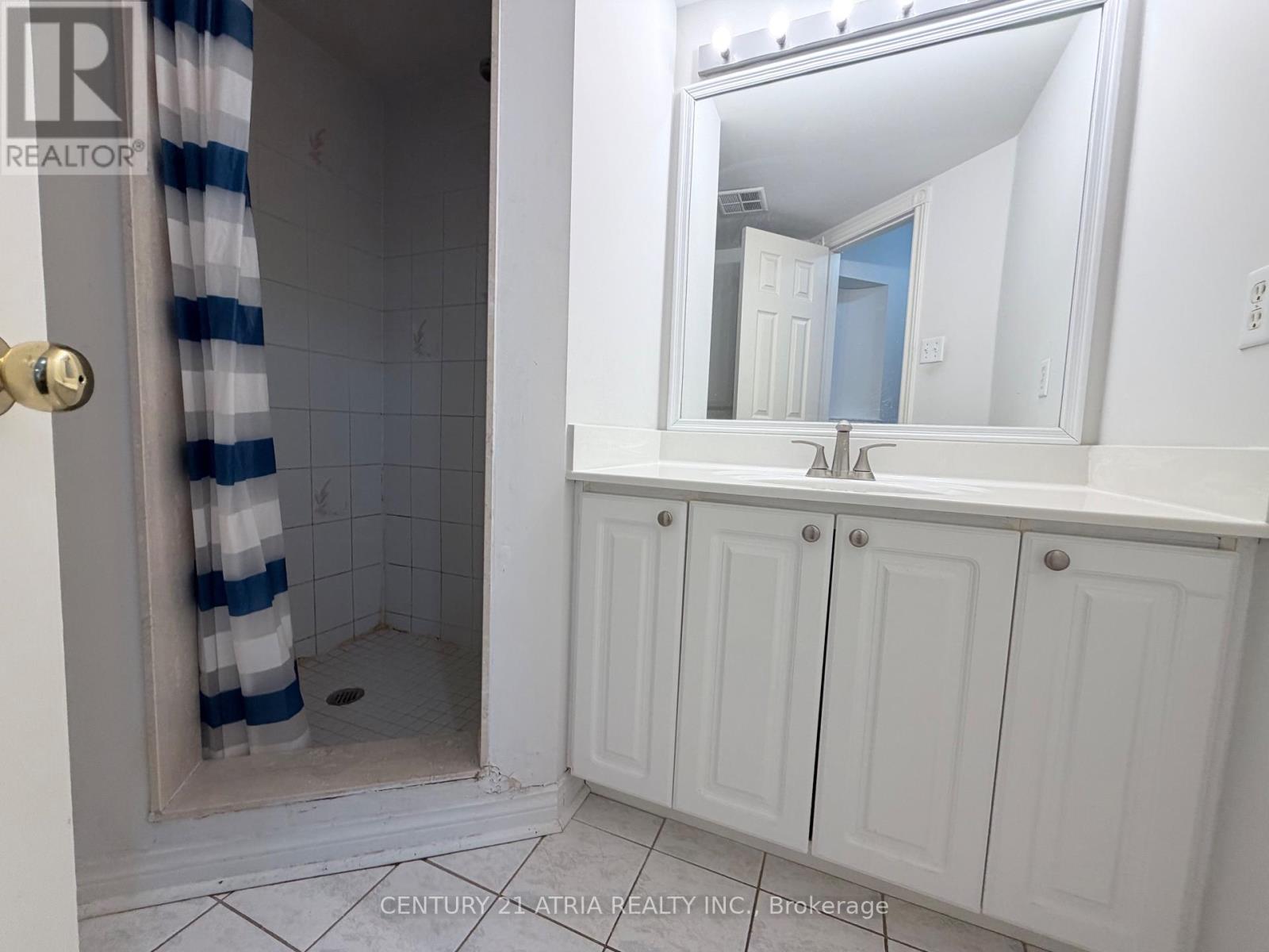54 - 18 Clark Avenue W, Vaughan, Ontario  L4J 8H1 - Photo 12 - N13167190