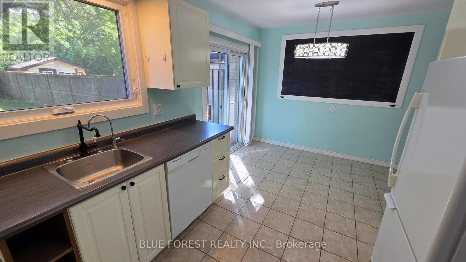 230 Cairn Street, London South, Ontario  N5Z 3W7 - Photo 11 - X13410518
