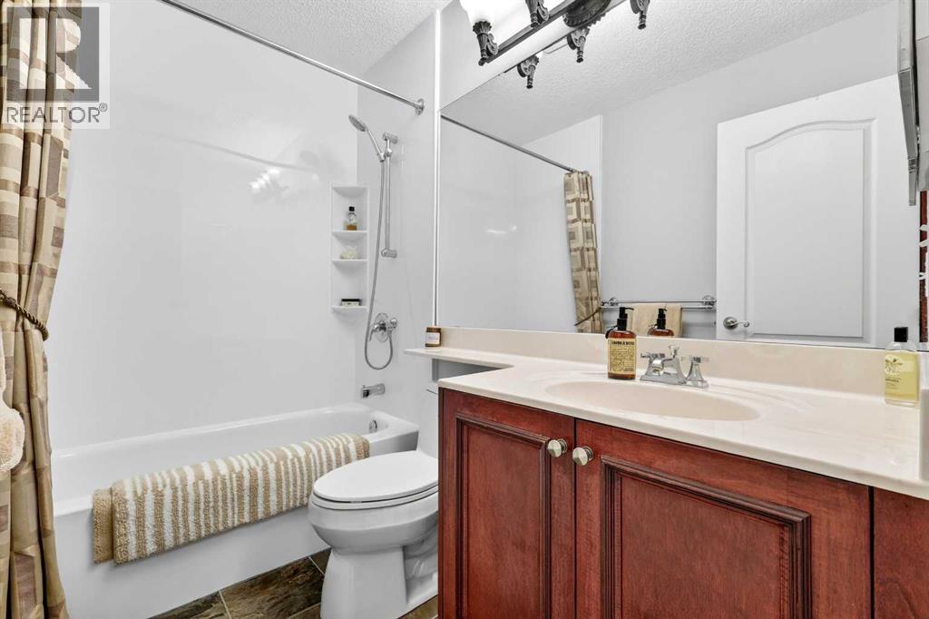 402 Douglas Park View SE, Calgary, Alberta  T2Z 2N3 - Photo 35 - A2317327