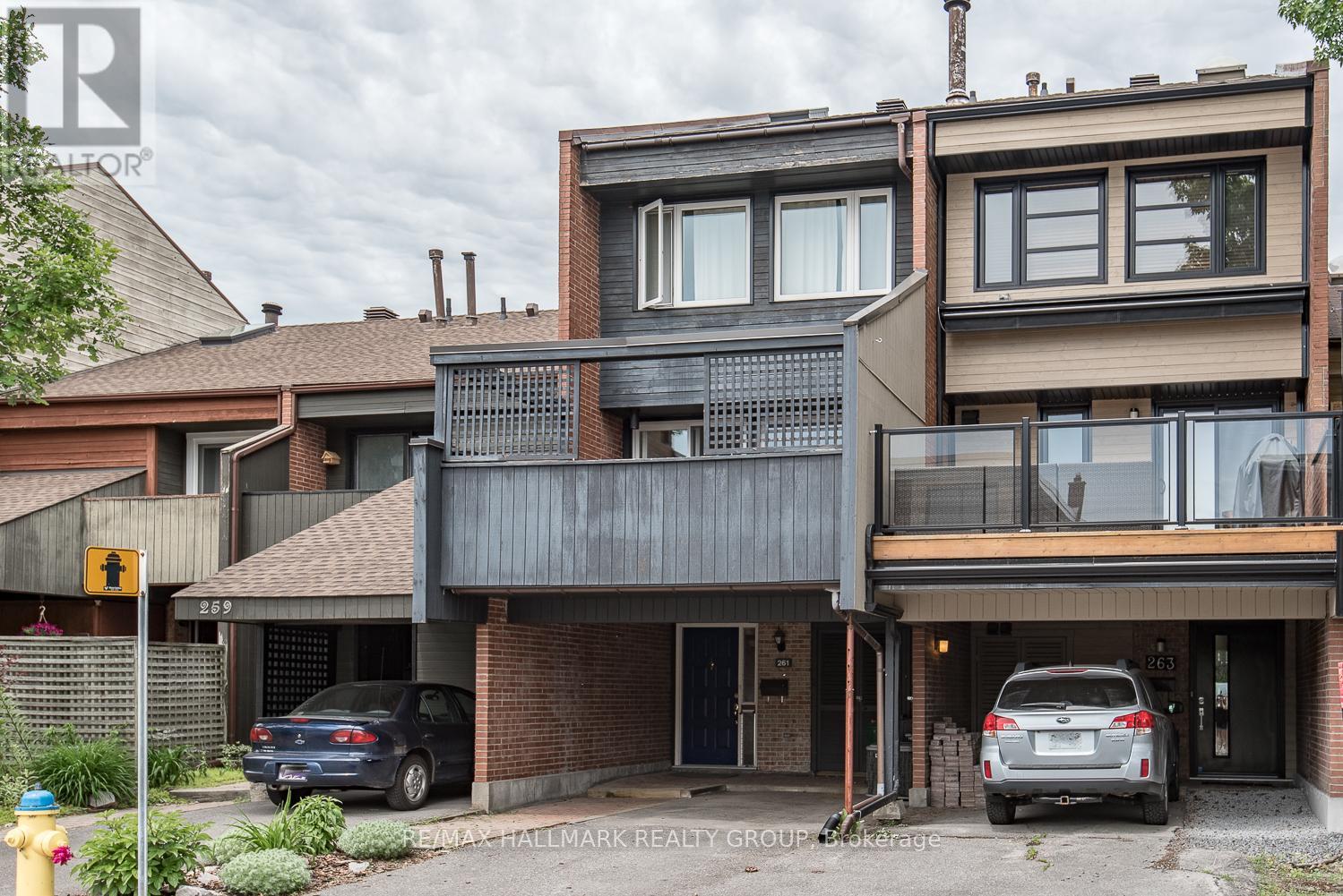 261 BRUYERE STREET, Ottawa, Ontario