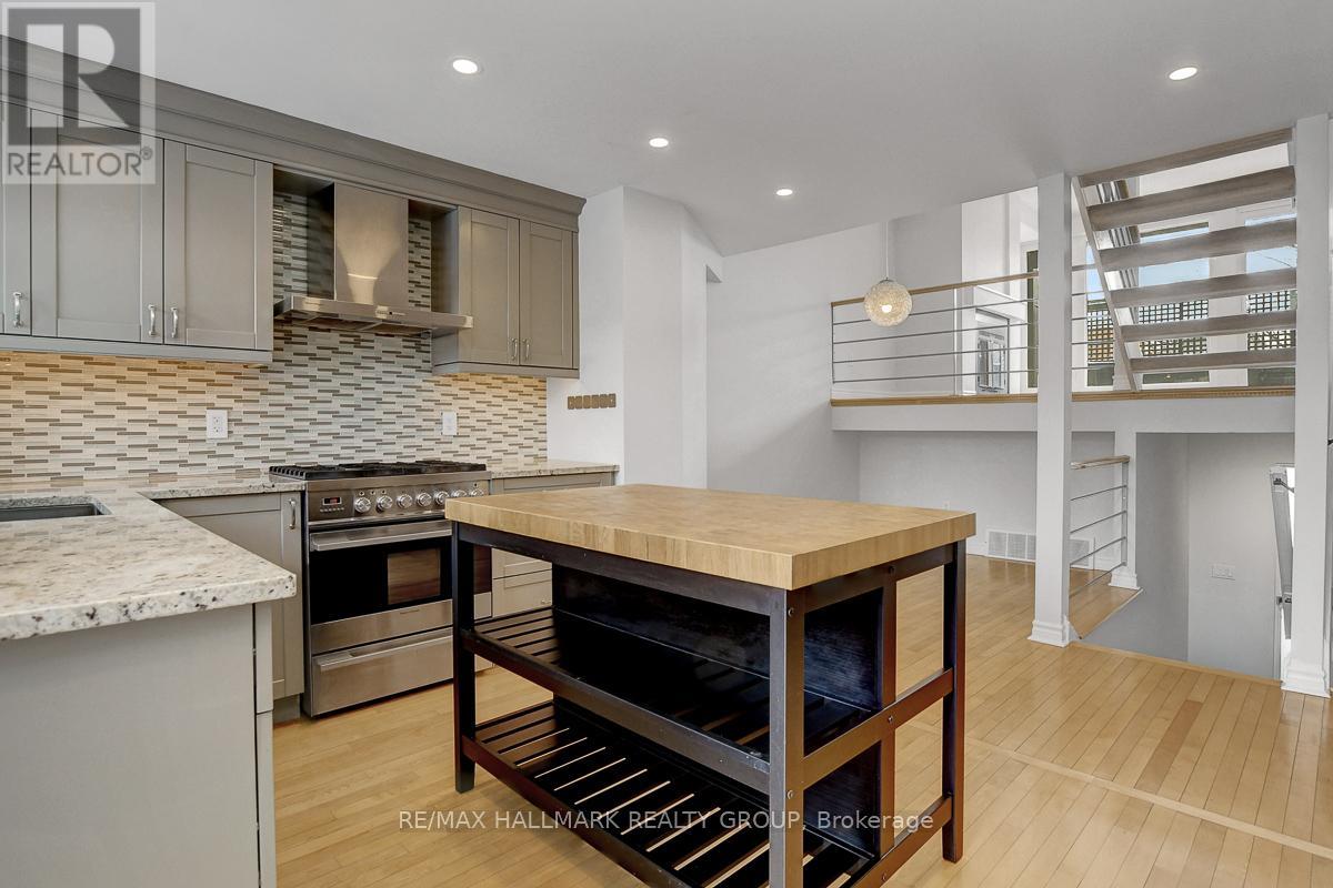 261 Bruyere Street, Ottawa, Ontario  K1N 5E5 - Photo 8 - X13410554