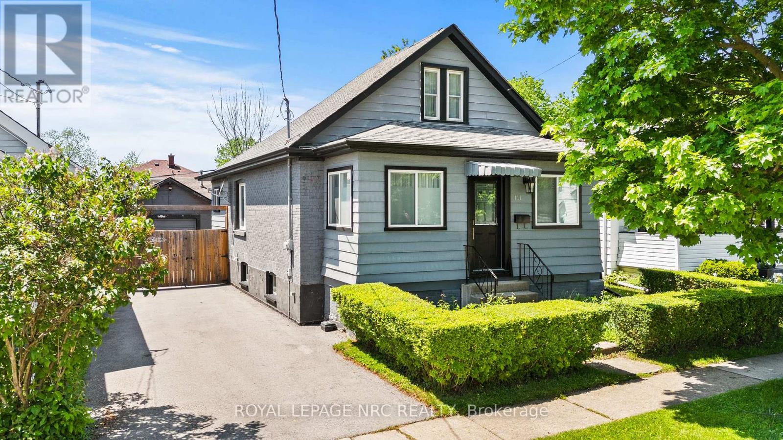 111 Morton Street, Thorold, Ontario  L2V 1C6 - Photo 2 - X13410544