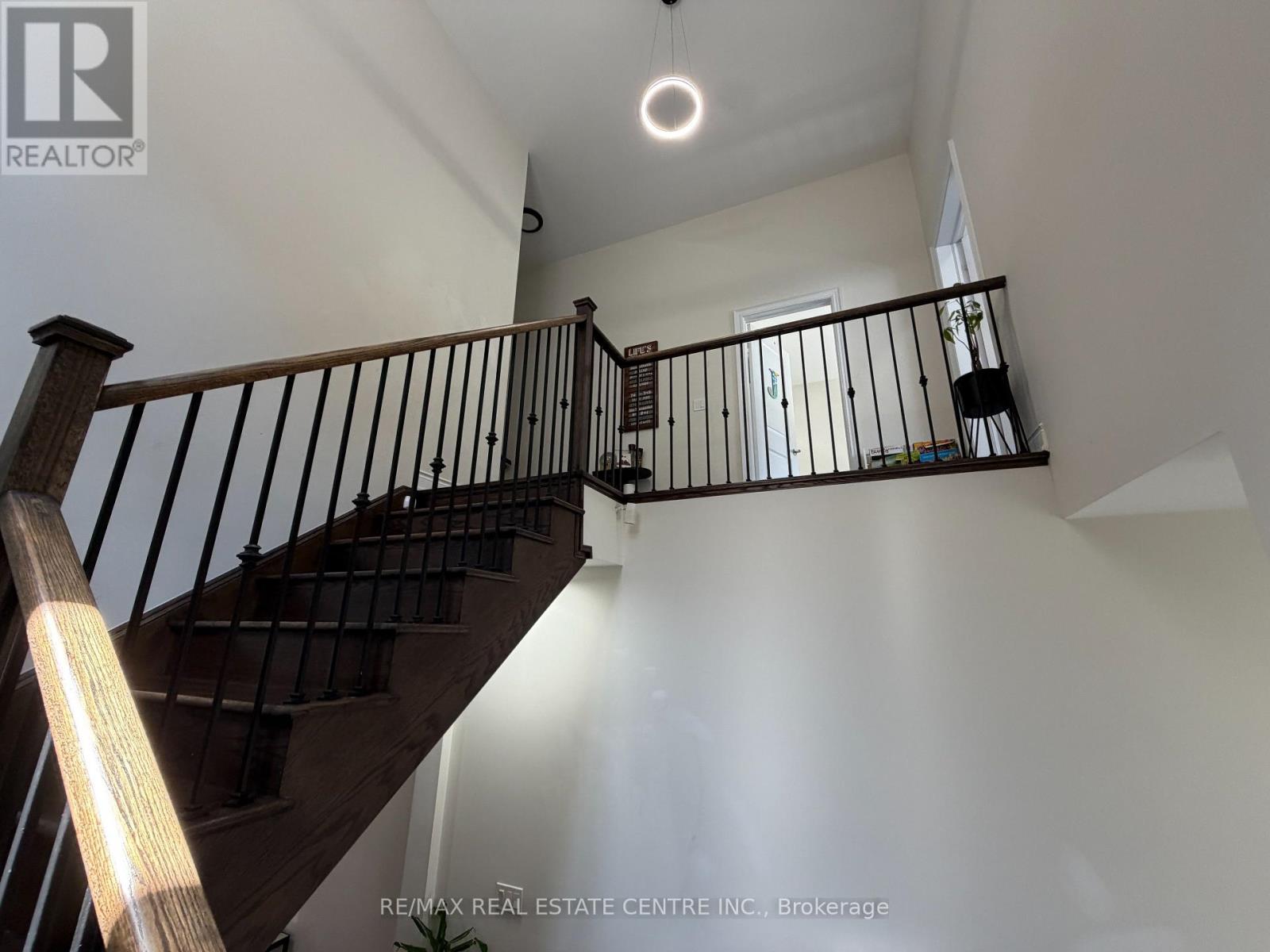 1192 Stag Hollow, Oakville, Ontario  L5M 5M4 - Photo 17 - W13246936