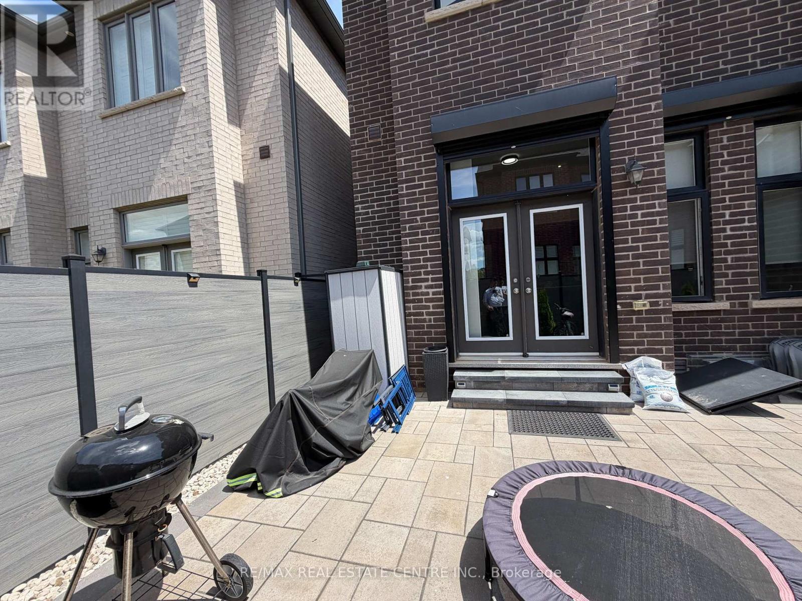 1192 Stag Hollow, Oakville, Ontario  L5M 5M4 - Photo 11 - W13246936