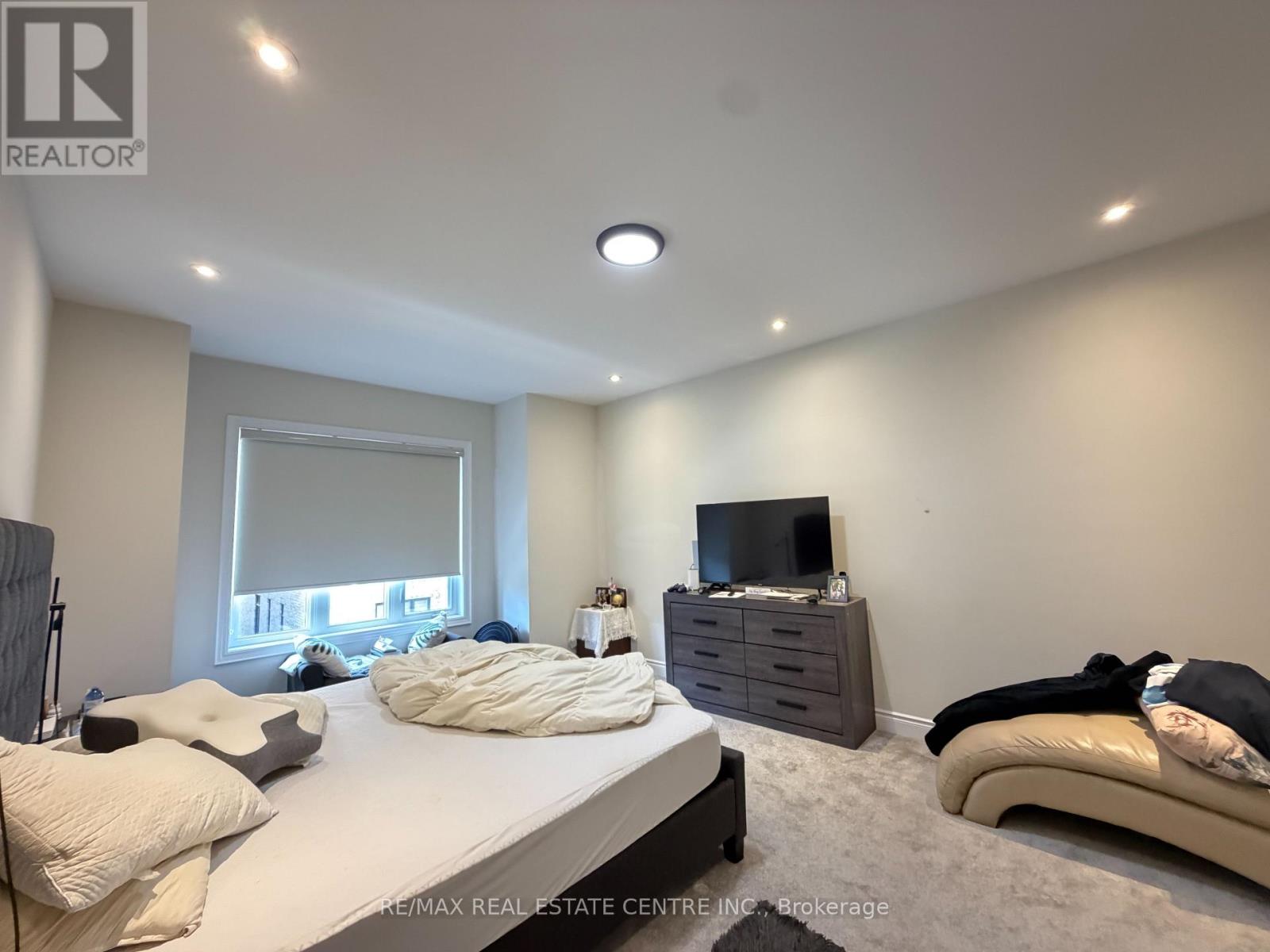 1192 Stag Hollow, Oakville, Ontario  L5M 5M4 - Photo 19 - W13246936