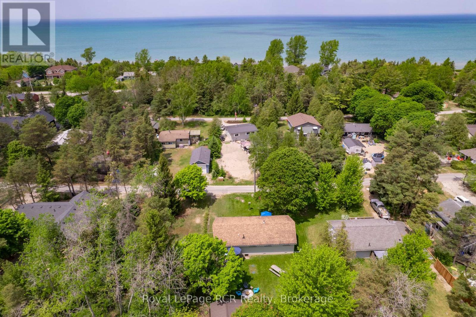 69 Smith Lane, Huron-Kinloss, Ontario  N0G 2R0 - Photo 3 - X13410606