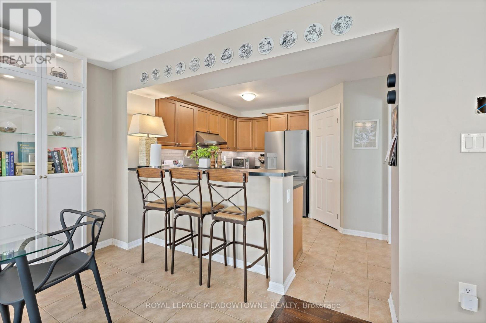 451 Zuest Crescent, Milton, Ontario  L9T 8E7 - Photo 13 - W13250160