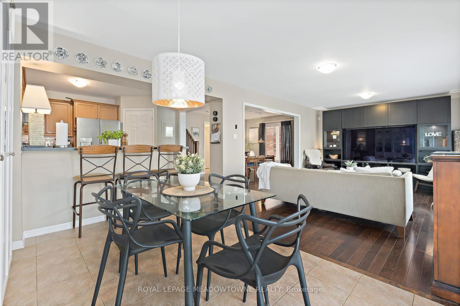 451 Zuest Crescent, Milton, Ontario  L9T 8E7 - Photo 17 - W13250160