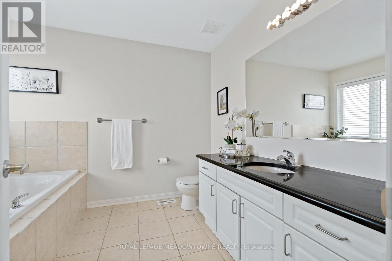 451 Zuest Crescent, Milton, Ontario  L9T 8E7 - Photo 24 - W13250160