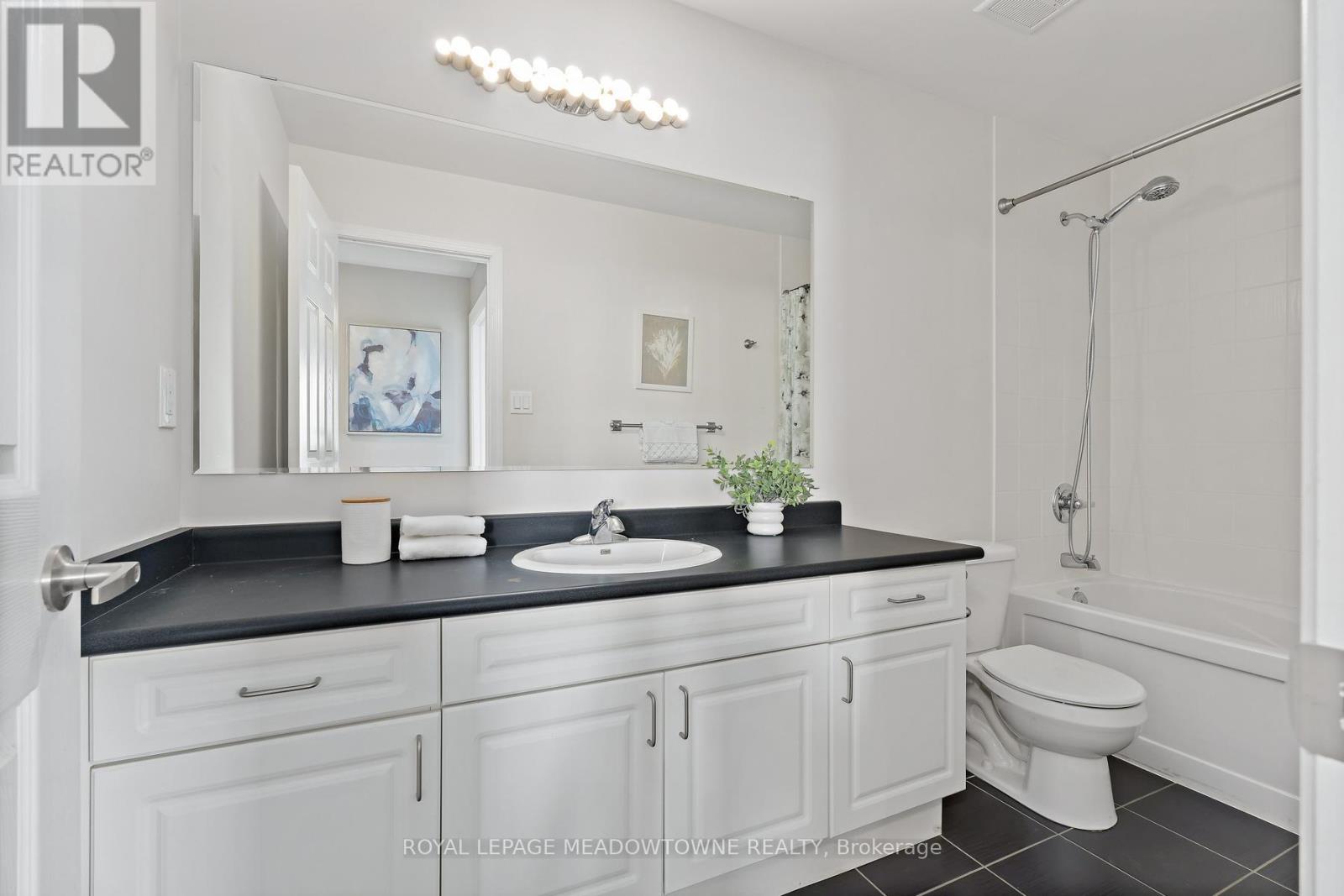 451 Zuest Crescent, Milton, Ontario  L9T 8E7 - Photo 28 - W13250160