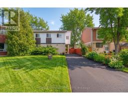 7 GREENHILLS SQUARE, Brampton, Ontario
