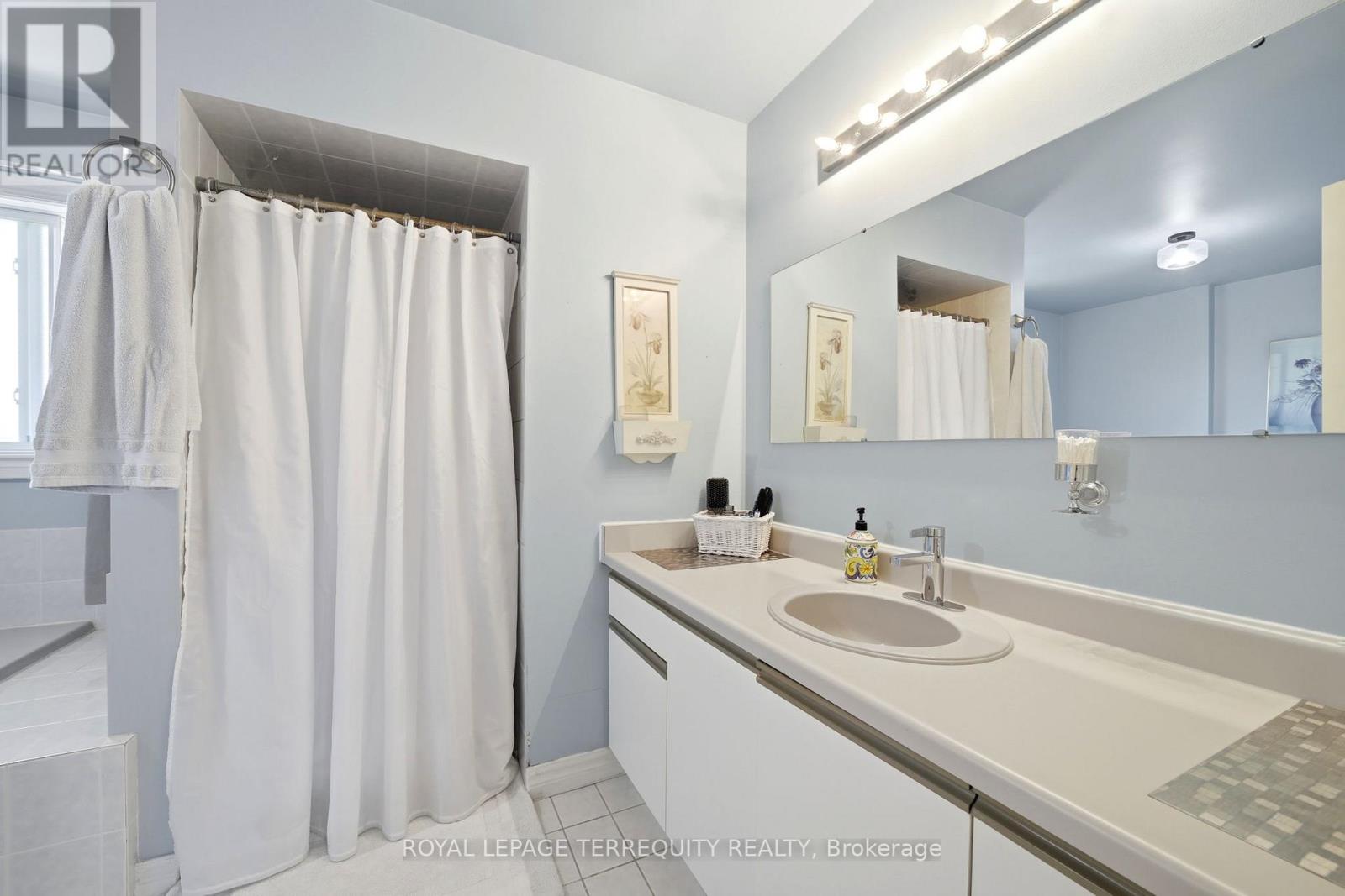1913 Rosebank Road, Pickering, Ontario  L1V 1P7 - Photo 23 - E13410582