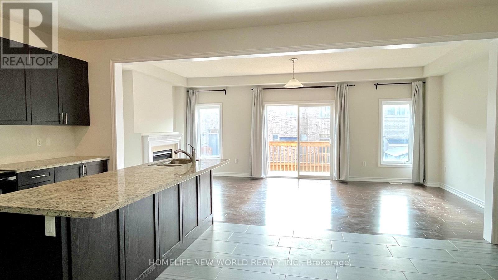 9 Falconridge Terrace, East Gwillimbury, Ontario  L9N 0R2 - Photo 6 - N13410574
