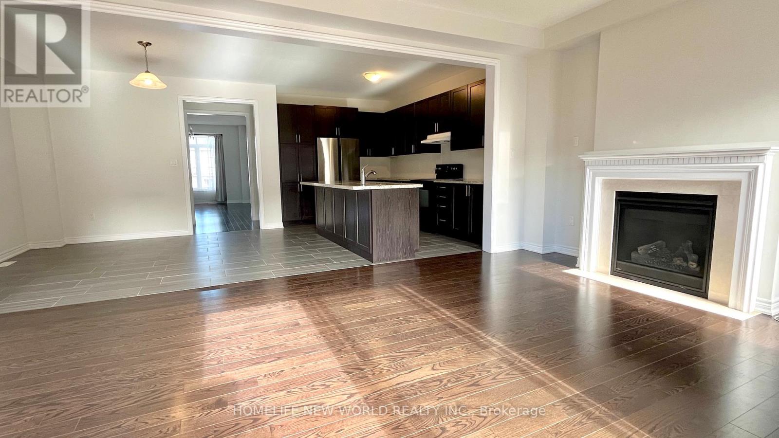 9 Falconridge Terrace, East Gwillimbury, Ontario  L9N 0R2 - Photo 7 - N13410574