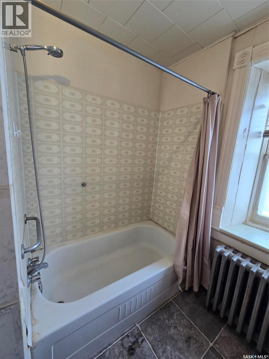 934 Main Street, Broadview, Saskatchewan S0G 0K0 - Photo 32 - SK038053